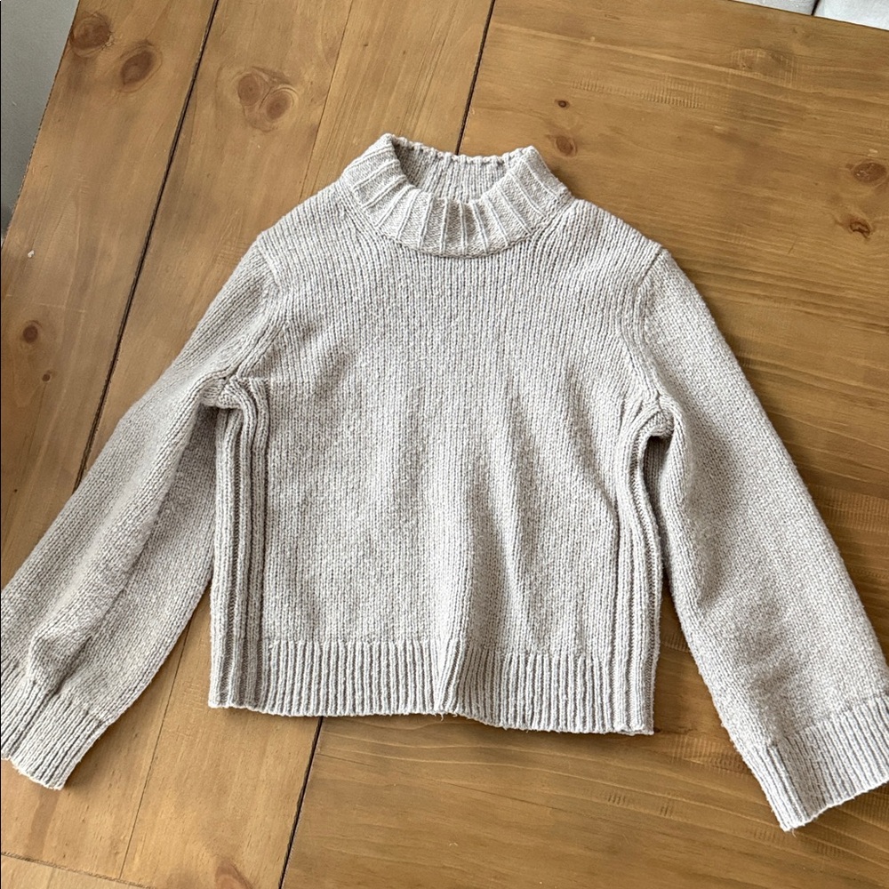 Banana Republic Cozy Cream Women's Sweater